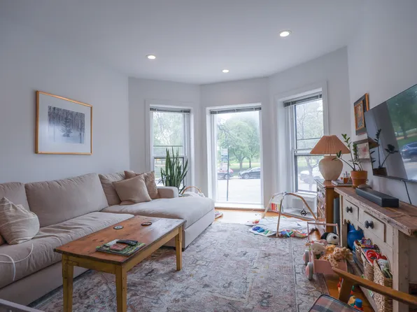1808 N Clark St #1A, Chicago, IL 60614