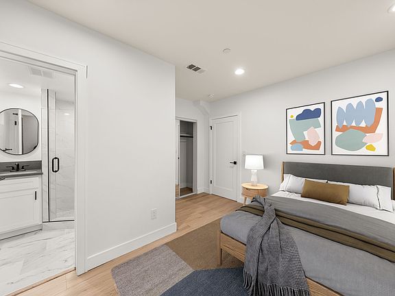 4th image of 11555 Kittridge St #1