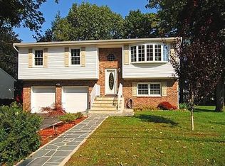 2 Max Dr, Morristown, NJ 07960