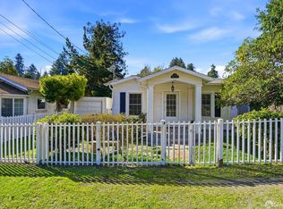 6383 Hillmont Dr, Oakland, CA