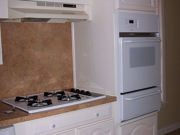 Gas cooktop. 