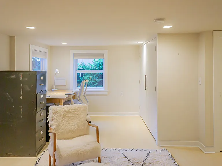 1557 Madrona Dr — Photo 14