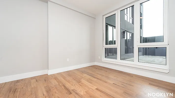 Rented by Nooklyn NYC LLC | media 81
