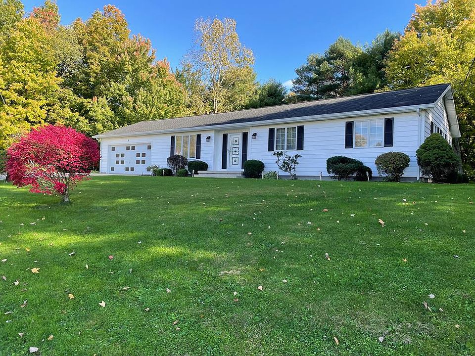 1st image of 3 Oak Ct