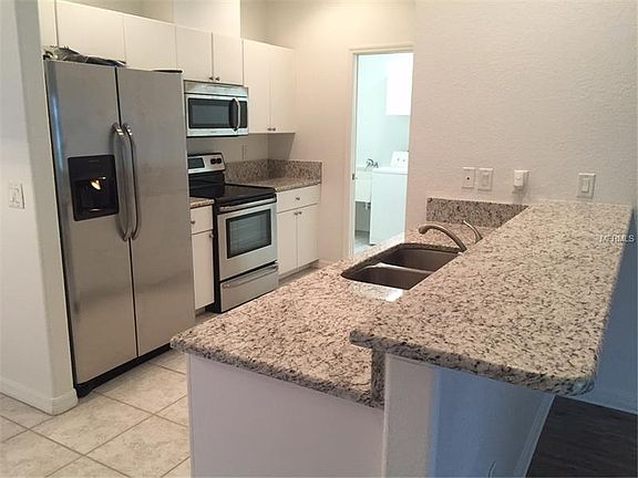 4th image of 7224 Manthey Ave