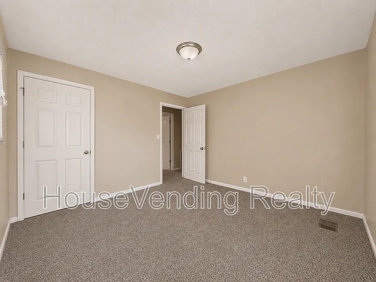 6204 Trailhead Cir — Photo 9