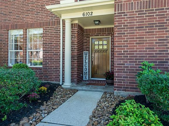 As the sign says WELCOME!! Come in and lets take a tour of the home.