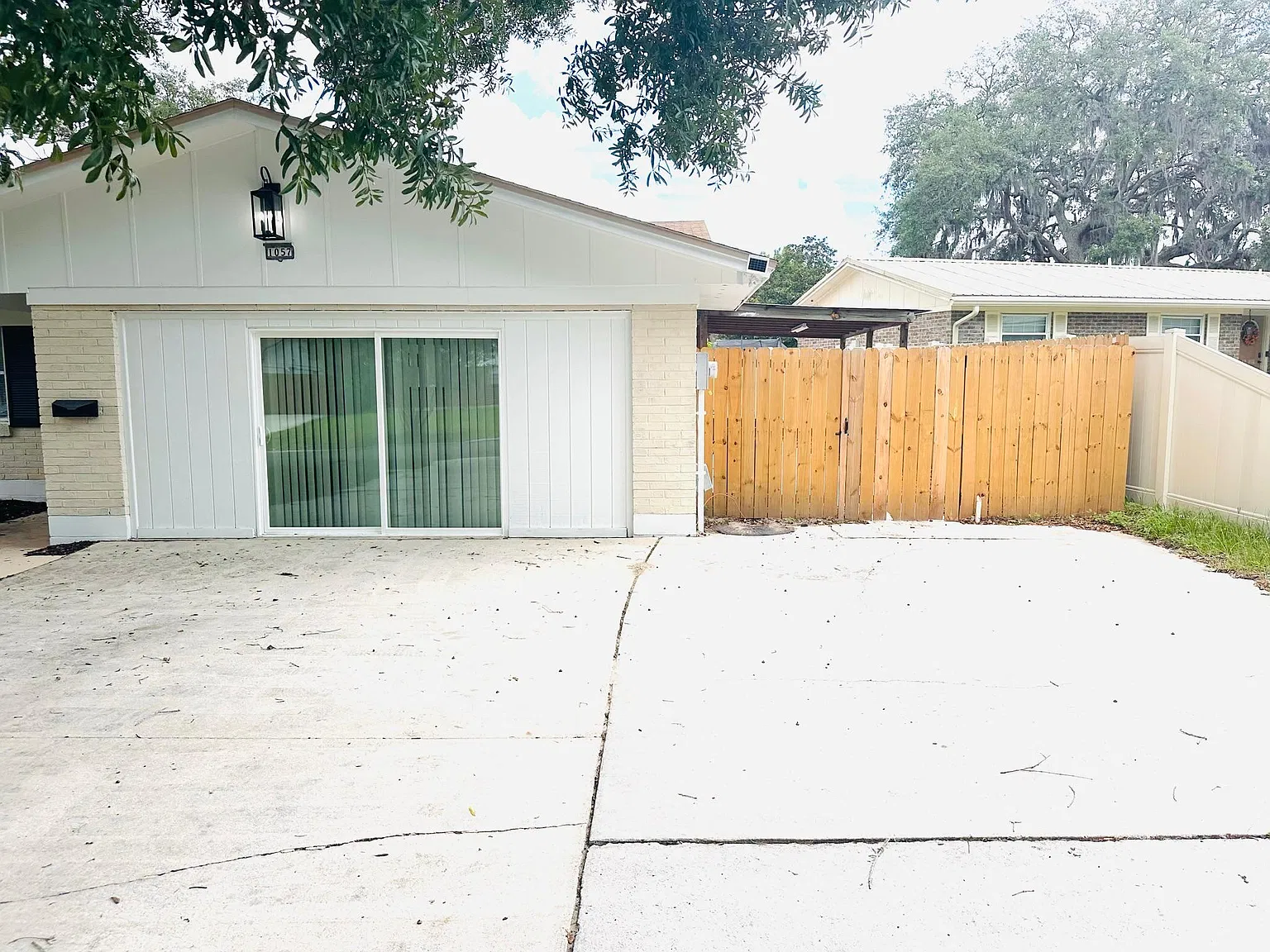 1057 Knoll Cv — Photo 1