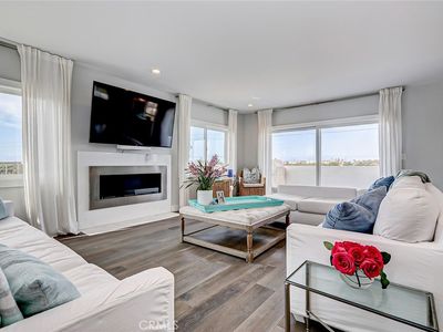 617 19th St, Manhattan Beach, CA, 90266