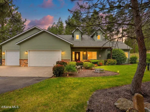 8964 N Hauser Lake Rd, Hauser, ID 83854