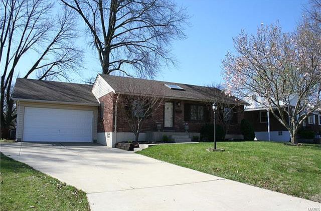 1st image of 9226 Southview Ln