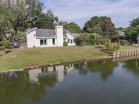 3rd image of 3406 Pico Dr