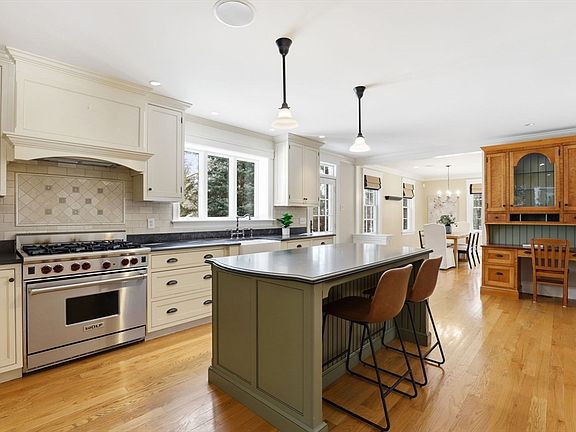 4th image of 138 Judge Cushing Rd