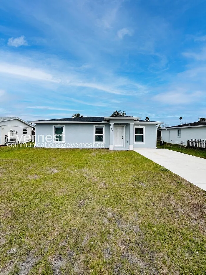 Building Photo - 1132 Maybury Dr