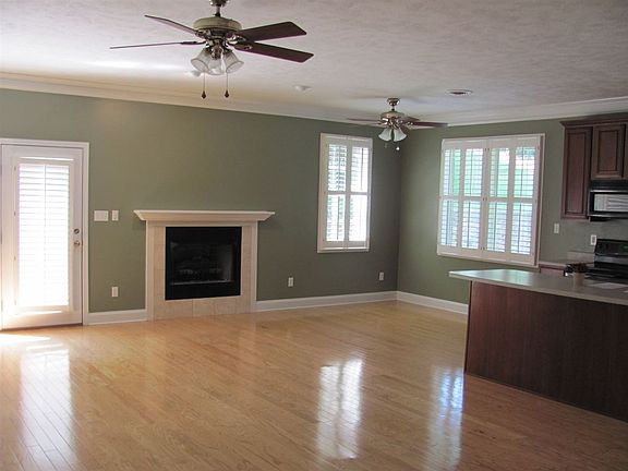 2nd image of 366 Lochmere Dr