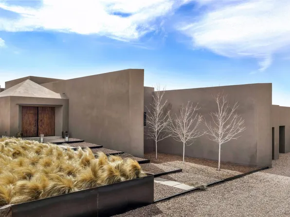 32 Sunflower Dr, Santa Fe, NM 87506