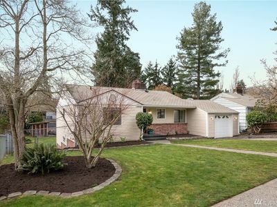 17019 14th Ave NE, Seattle, WA, 98155