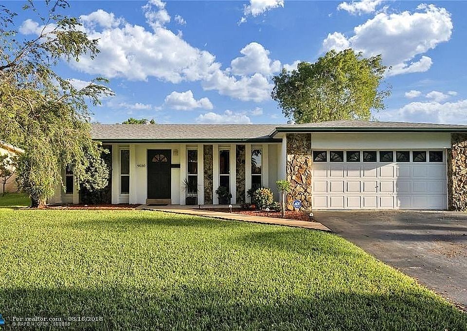 1st image of 9030 SW 52nd St