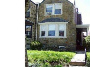 828 Glenview St, Philadelphia, PA 19111
