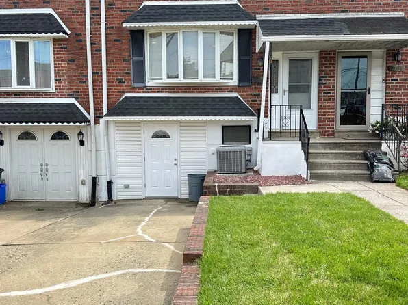 12737 Medford Rd, Philadelphia, PA 19154