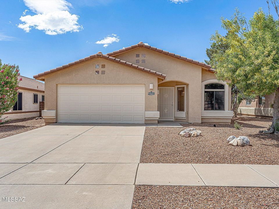1st image of 2391 E Stone Stable Dr
