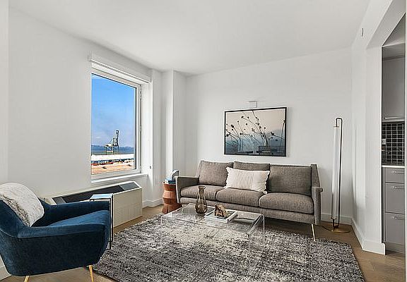 3rd image of 15 Bridge Park Dr APT 11F