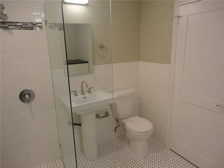 3311 Speedway #B — Photo 18