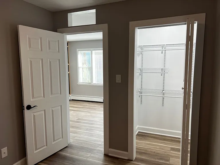Salt Creek Apartments — Photo 33