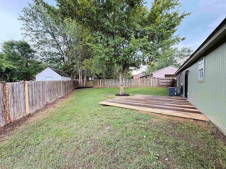 3884 Kerston Dr — Photo 36