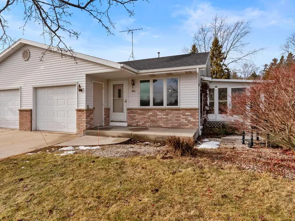 526 North 12th STREET, Oostburg, WI 53070