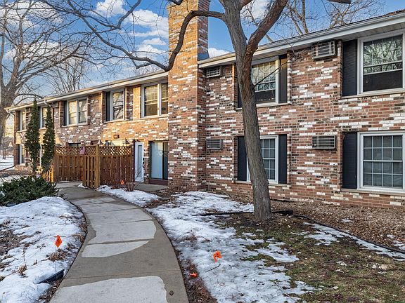 2nd image of 4584 Cedar Lake Rd S APT 6