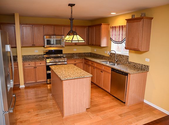 5th image of 2323 Prescott Dr