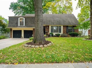 8609 W 88th Ter, Overland Park, KS 66212