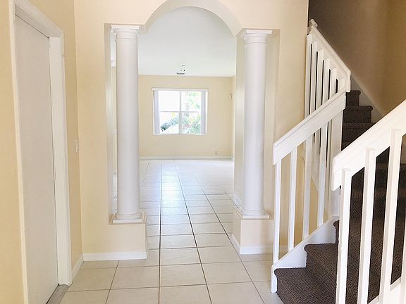 Home For Sale In Seminoles Lakes