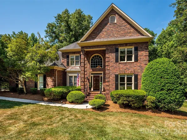 5001 Coburn Ct, Charlotte, NC 28277