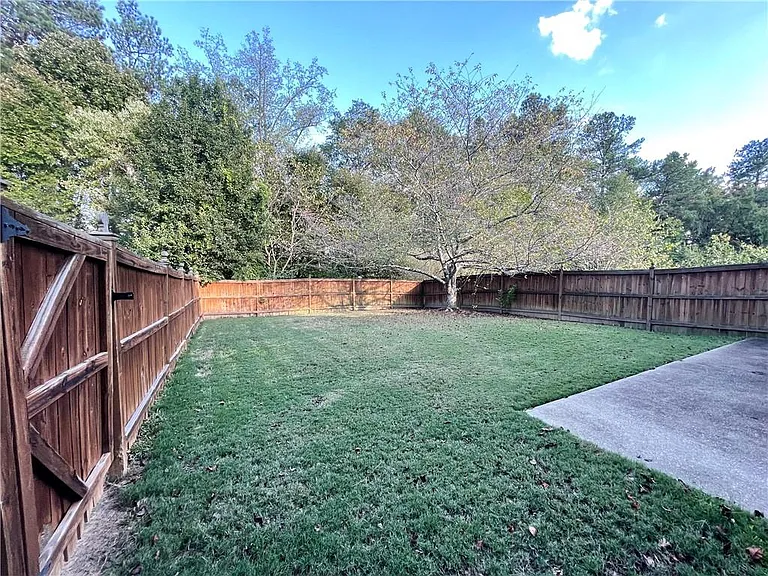 2584 Alvecot Cir SE — Photo 14