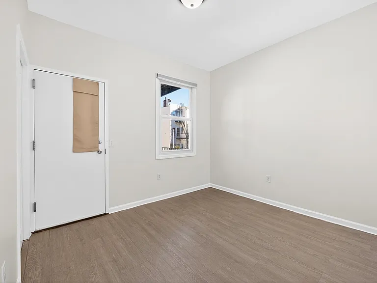 258 Pine St #2R — Photo 12