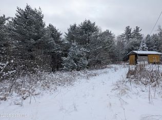 46 McMurtry Rd, Crown Point, NY 12928