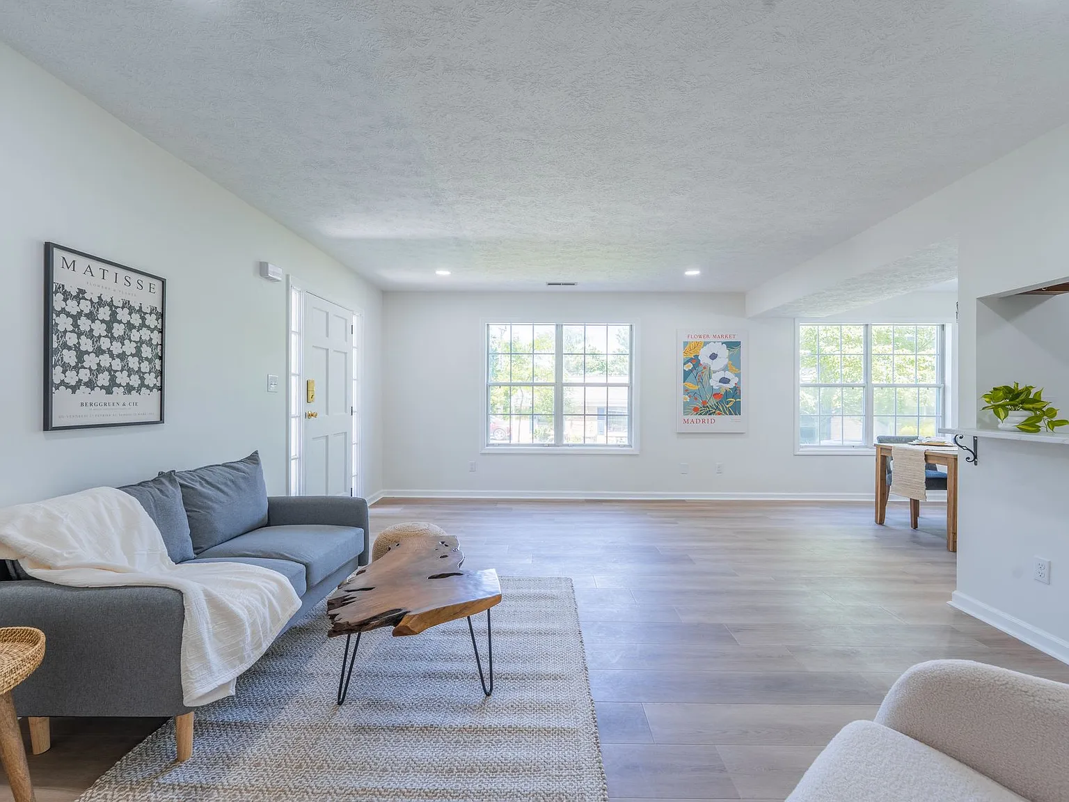 3 bed, 1.5 bath, 1200 sqft, $1,700 — Photo 4