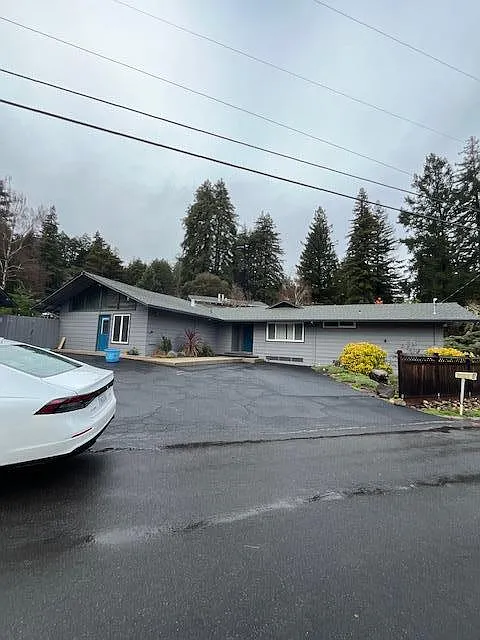 5891 Plateau Dr photo 1