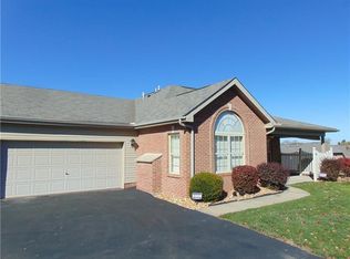 2116 Lake View Dr, Rostraver Township, PA