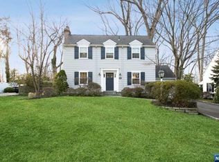 260 Maple St, Haworth, NJ 07641