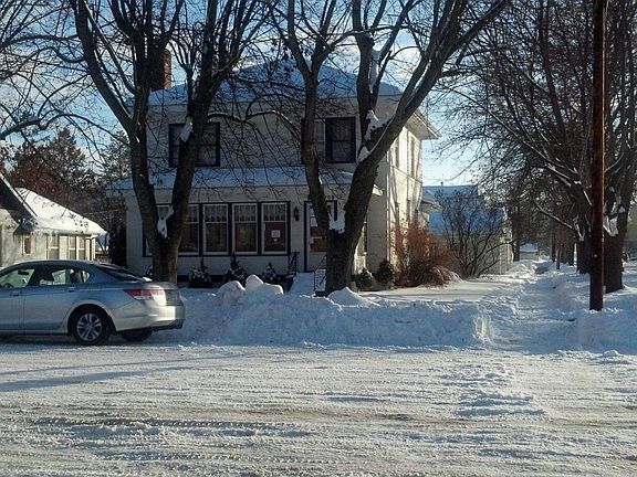 2nd image of 202 5th Ave E