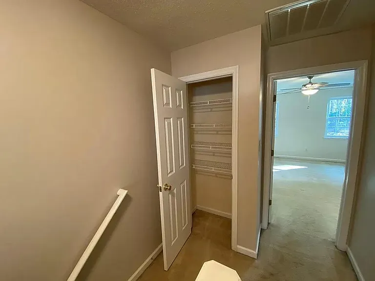 4710 Brookwood Dr — Photo 31
