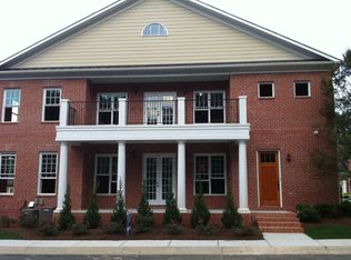 1881 Manor Est, Brookhaven, GA 30341