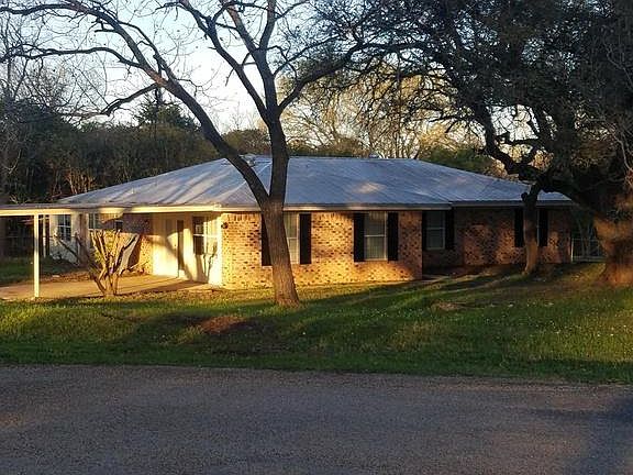 2nd image of 767 Friendly Oaks Dr