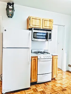 Rented by Citi Habitats | media 16