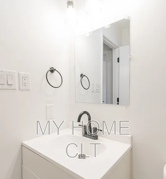 929 Cantwell St #2 — Photo 18