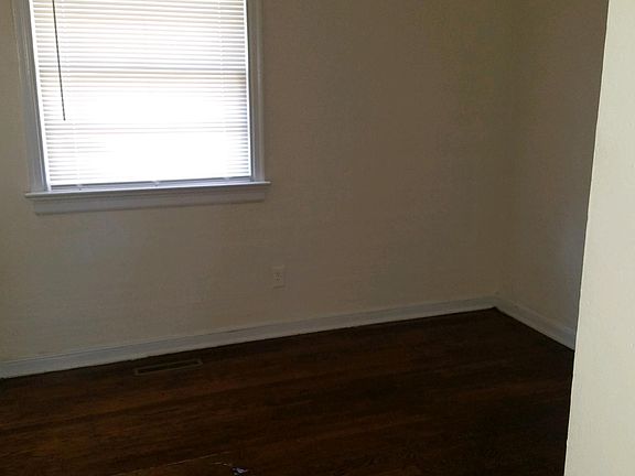 5th image of 3310 Lynhaven Ave