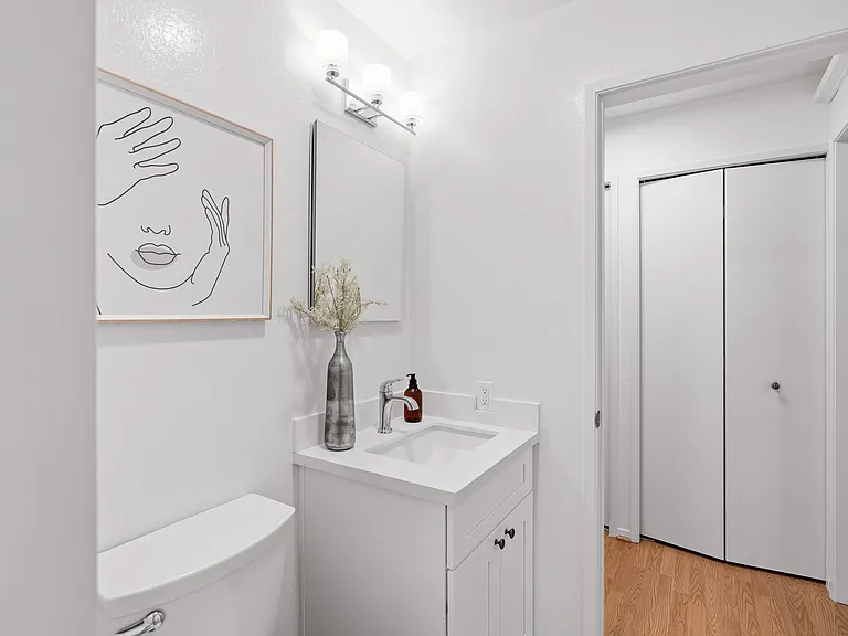 320 Peninsula Ave #316 — Photo 20